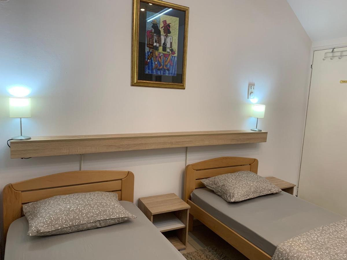 Guesthouse Vladimir & Ana Pančevo Buitenkant foto